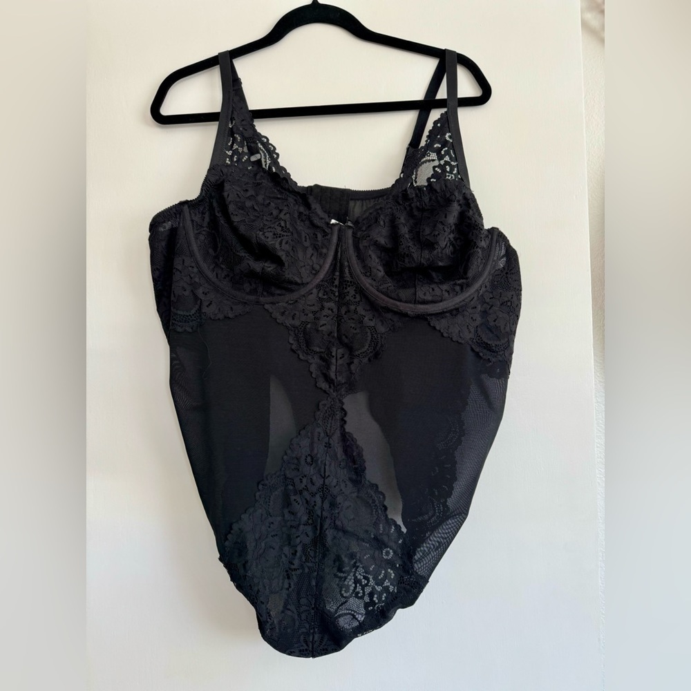 Torrid Lace Bodysuit - PLUS SIZE 4X